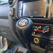Load image into Gallery viewer, Leather Gear Knobs - Suitable for use with 70 Series LandCruiser